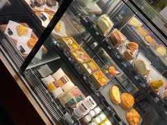 面包甜点陈列柜-星巴克(太原柳巷第一店)