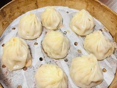 招牌鸡汁小笼包-春家·非遗手工小吃(三墩新天地店)