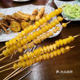 双人餐很不错！环境很好，服务员很热情！