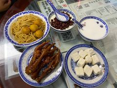 卤水鸡脚-恒信牛奶甜品(南京总店)
