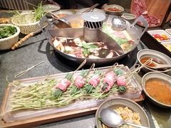 -山悦里 山野·鲜火锅(罗斯福广场店)