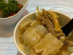 -鲜入围煮花胶鸡海鲜火锅