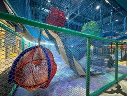 -反弹蹦床公园·亲子乐园·团建·派对(尚品奥莱店)