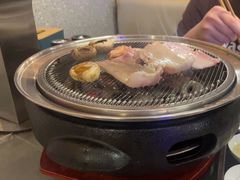 -围炉肉舍•炭烤活鳗•丹东海鲜烤肉(步行街店)