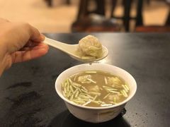 -伍湛记 · 广州老字号(龙津中路店)