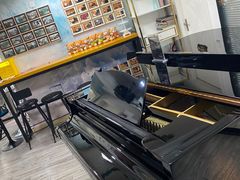 -梅纳·钢琴声乐架子鼓Mena Music(双井店)