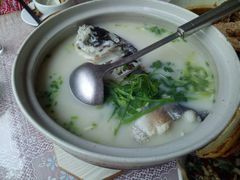 -天乐农家鱼头王(天目湖店)