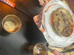 -何师烧烤Pro ·江湖川菜·小龙虾·精酿啤酒(太古里旗舰店)