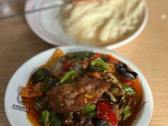 -歹歹的加个面过油肉拌面