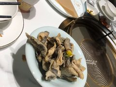 -领鲜天下·焗海鲜·花胶鸡(天目里店)