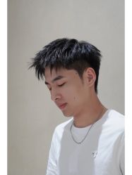 -一家只做男发烫染的店