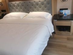 -华雅·云缦酒店(岳阳楼区火车站店)