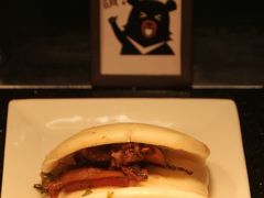 虎咬猪-北京王府井希尔顿酒店·万斯阁西餐厅