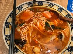 -刀小蛮半只鸡过桥米线(家乐福四元桥店)