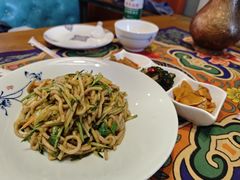 -蒙亨·手把肉·蒙古包文化主题餐厅(天恒广场店)