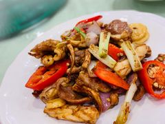 沙姜生炒爽肉鲜鱿-嘉华海鲜酒家(龙津中路店)