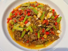 小炒黄牛肉-俏湘厨•地道湘菜(建华南路店)
