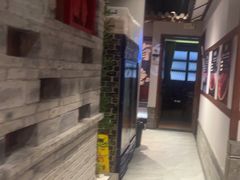 -川流不息·地道川菜·小龙虾(新松江路店)