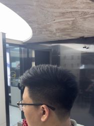 -宫铭烫发染发接发店