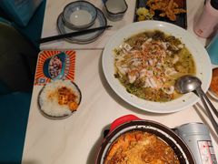 -周渝食惦·酸菜鱼精致川菜(横岗店)