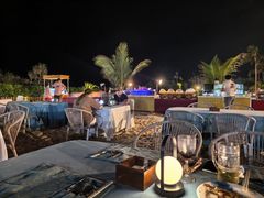 -亚龙湾希尔顿自助餐厅·海鲜·烧烤·沙滩BBQ·现场乐队