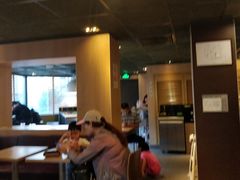 大堂-麦当劳(团结湖店)