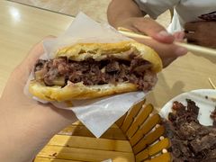 -闫家驴肉老店(华电一校店)