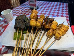 -霸气大叔干锅鸭头·龙虾烧烤·川菜·赛事直播(三里屯店)