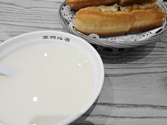油条-弄堂咪道-饭香·面香·馄饨香(汇锦广场店)