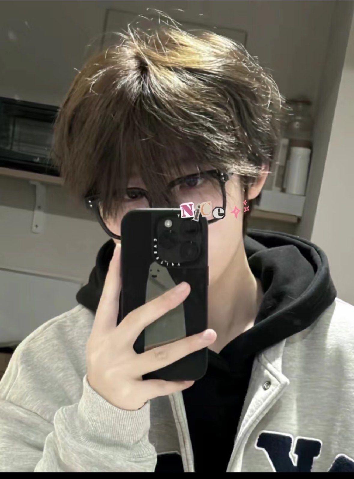 还有哪个男生没染冷萃茶棕啊🥲真的帅炸