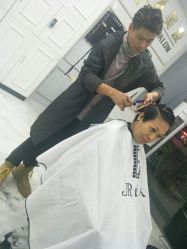 点击看大图 -DL HAIR SALON