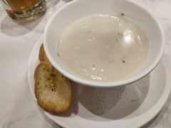 蘑菇忌廉汤-卡朋西餐(较场西路店)