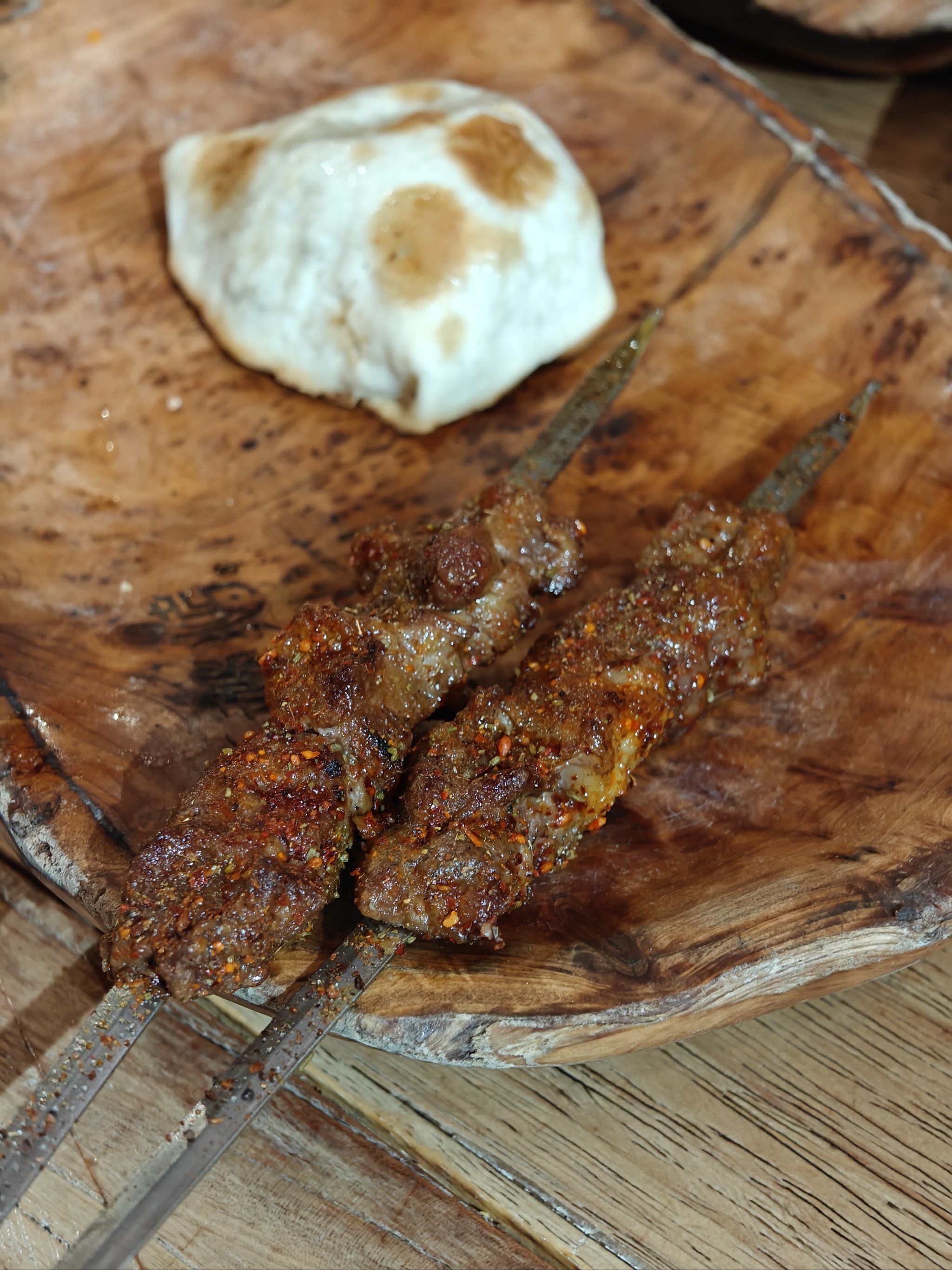 解锁超绝新疆美味!楼兰秘烤迎宾路店探店