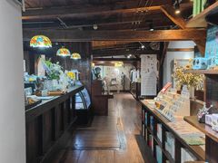 -良友书坊(安徽路店)