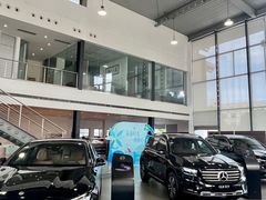 -苏州利星奔驰4S店(吴中店)