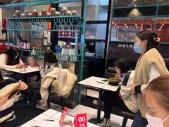 -肥汁米蘭香港米线(长宁来福士店)