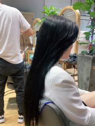 -发泽造型·烫发染发