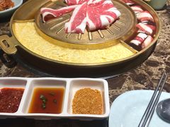 -猪啊牛呀羊啊铜盘烤肉(正大广场店)