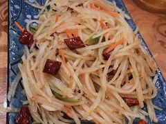 酸辣土豆丝-春芳烧烤