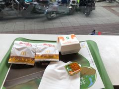-麦当劳(虹梅路地铁站店)