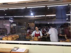面包甜点陈列柜-钟楼大面包
