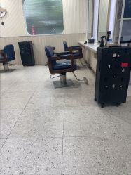 -PE SALON