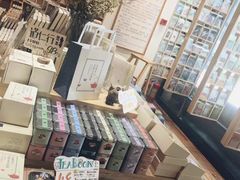 -猫的天空之城概念书店(杭州南宋御街店)