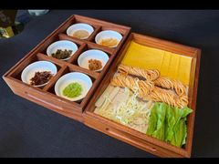 -鲁采LU STYLE(新天地店)