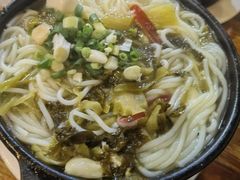 砂锅酸辣米线-沈妈砂锅(光华村店)