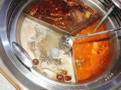 -渝悦花田·大骨火锅(尚贤居店)