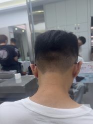 -首脑美发沙龙