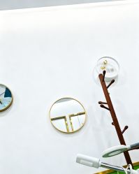 -苗医生专业祛痘·皮肤管理