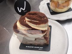 -W COLLECTIVE  DESSERT SHOP
