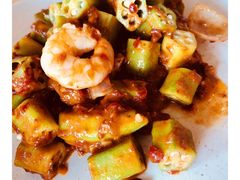 -大树下海鲜饭店
